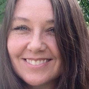 Meet your Posher, Lena